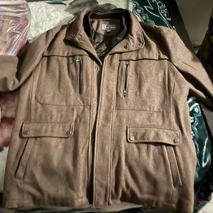 coat new never wear just don’t fit  wrong size for Christmas last year